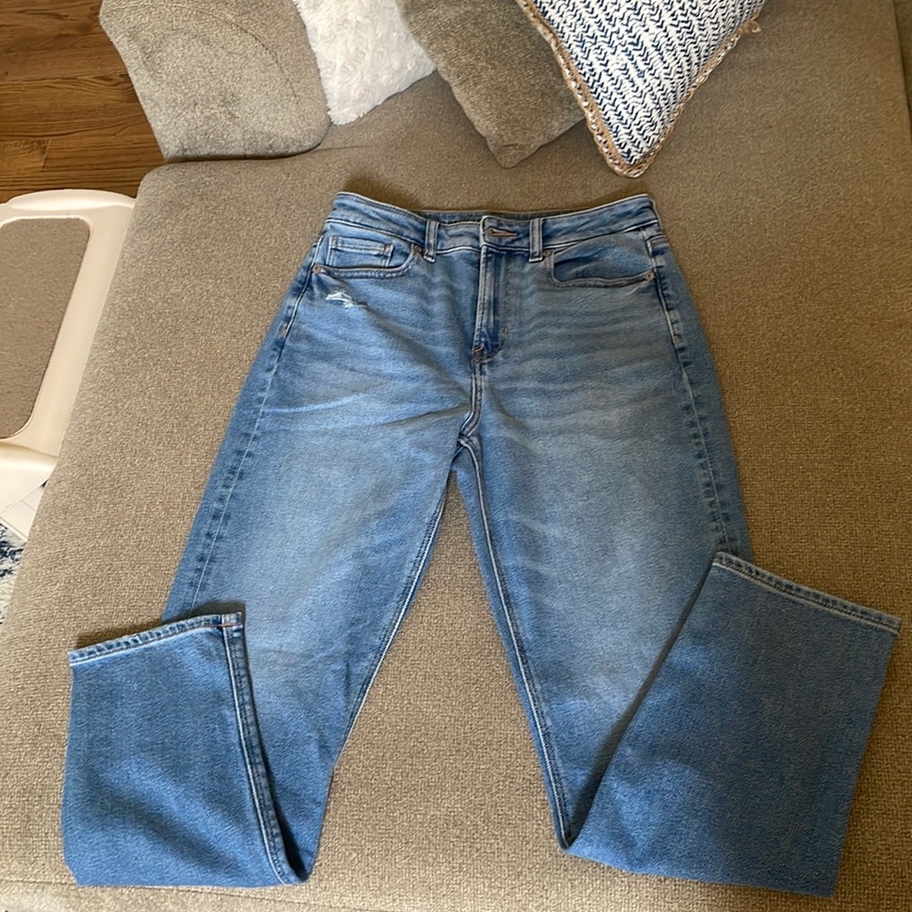 American Eagle Mom jeans